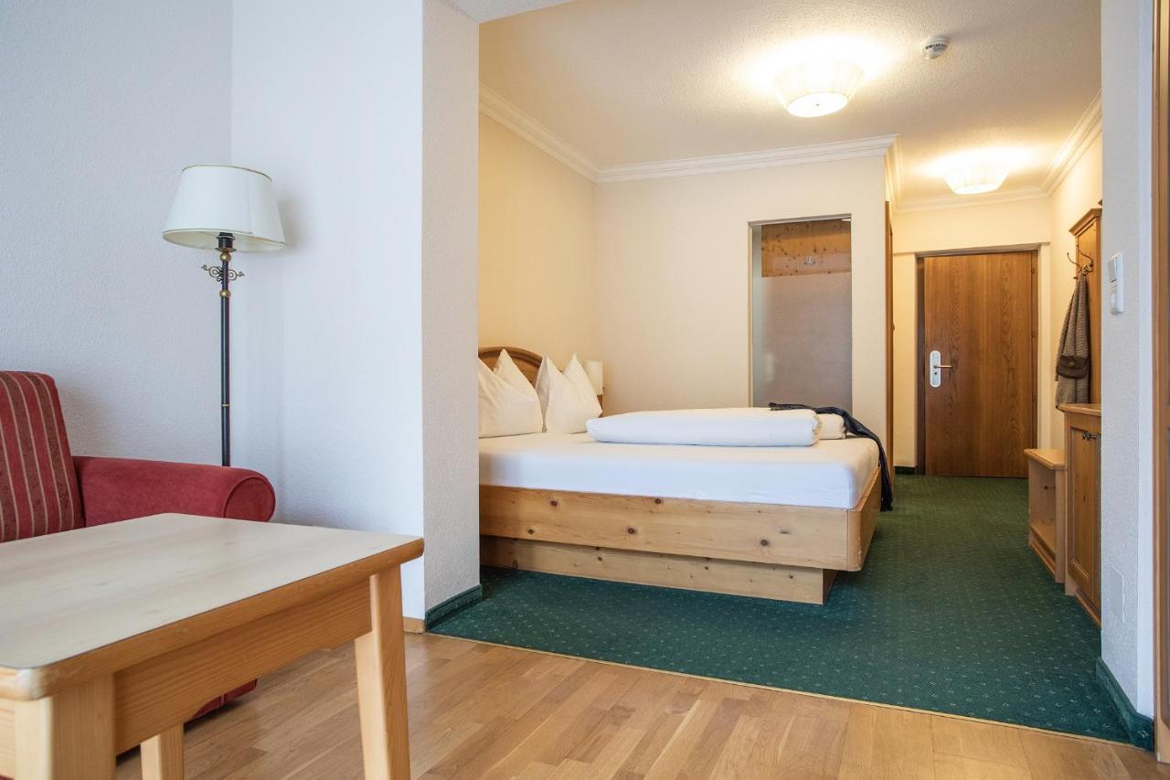 Hotel Zum Hirschen Імст Екстер'єр фото